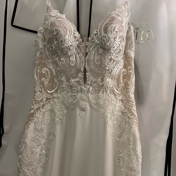 KittyChen Couture Bridal Wedding Dress Gown - Picture 10 of 12